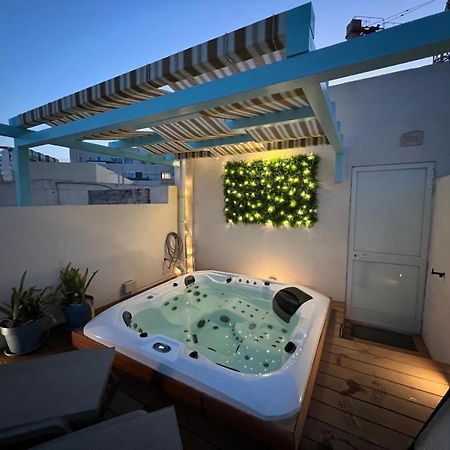 Amazing 4-Bedroom Sliema Town House With Jacuzzi Екстериор снимка