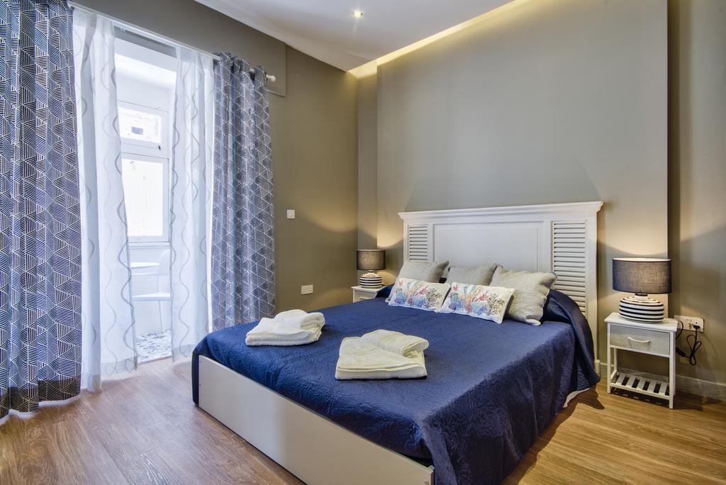 Amazing 4-Bedroom Sliema Town House With Jacuzzi Екстериор снимка