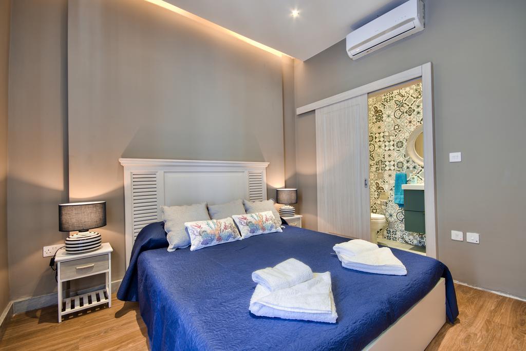 Amazing 4-Bedroom Sliema Town House With Jacuzzi Екстериор снимка