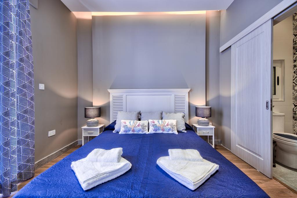 Amazing 4-Bedroom Sliema Town House With Jacuzzi Екстериор снимка