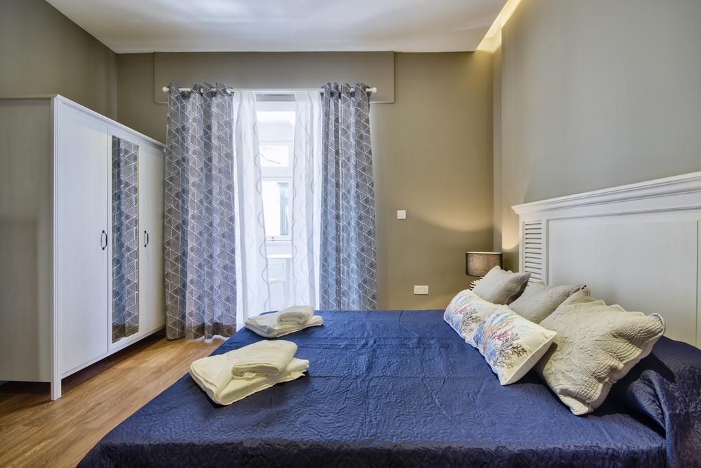 Amazing 4-Bedroom Sliema Town House With Jacuzzi Екстериор снимка