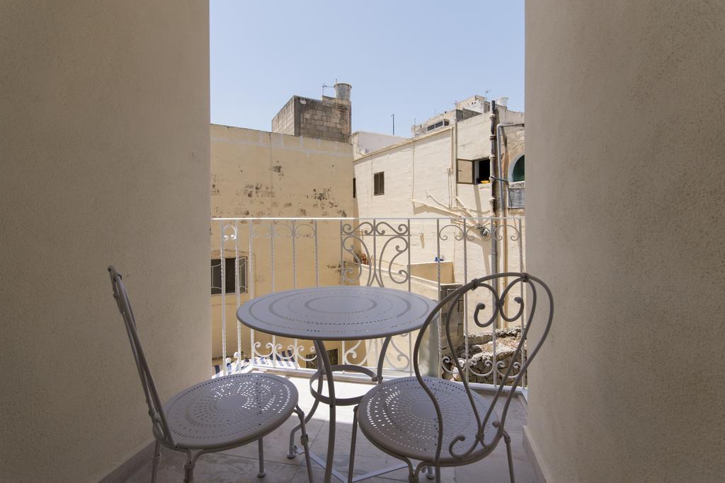 Amazing 4-Bedroom Sliema Town House With Jacuzzi Екстериор снимка